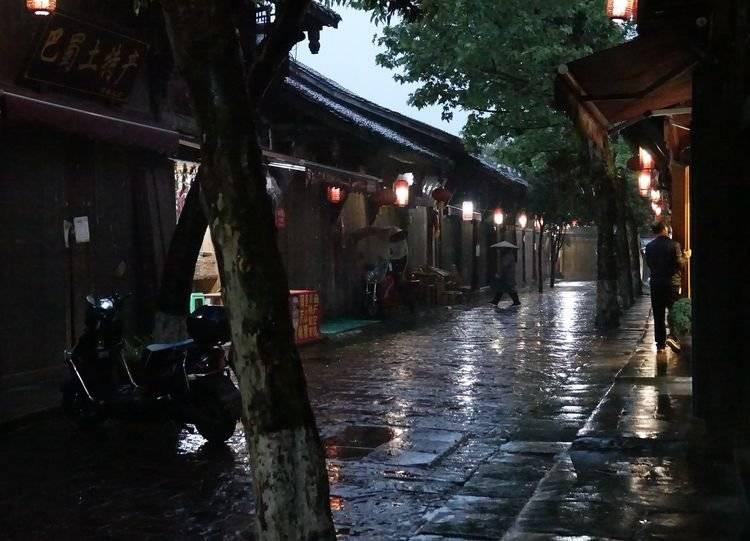 《繁花》中女主角们 的婚姻状态 对生活产生了怎样的影响？